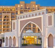 Der Eingangsbereich des Hotels Doubletree by Hilton Resort & Spa Marjan Island.