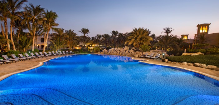 Pool-Anlage im Hilton Al Hamra Golf Resort