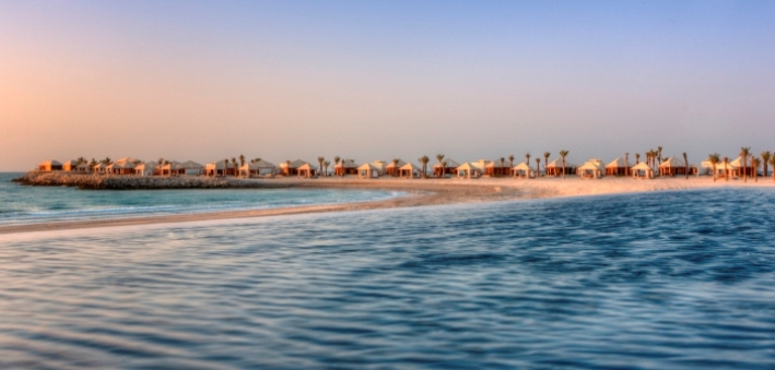 Blick auf die Strandvillen im Hotel Banyan Tree Ras Al Khaimah Beach © Banyan Tree Hotel