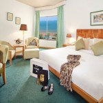 Blick in den Deluxe-Room im Bin Majid Beach Hotel